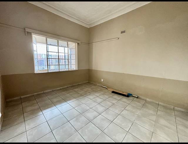 3 BEDROOM HOUSE FOR SALE IN FOREST HILL